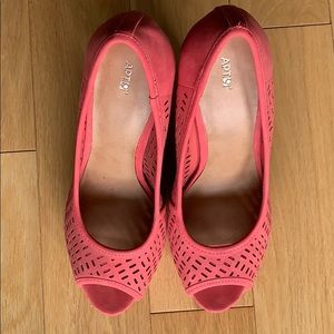 Coral open toe heels size 7